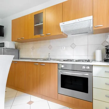 Apartmani Roko Baska Voda Exterior photo