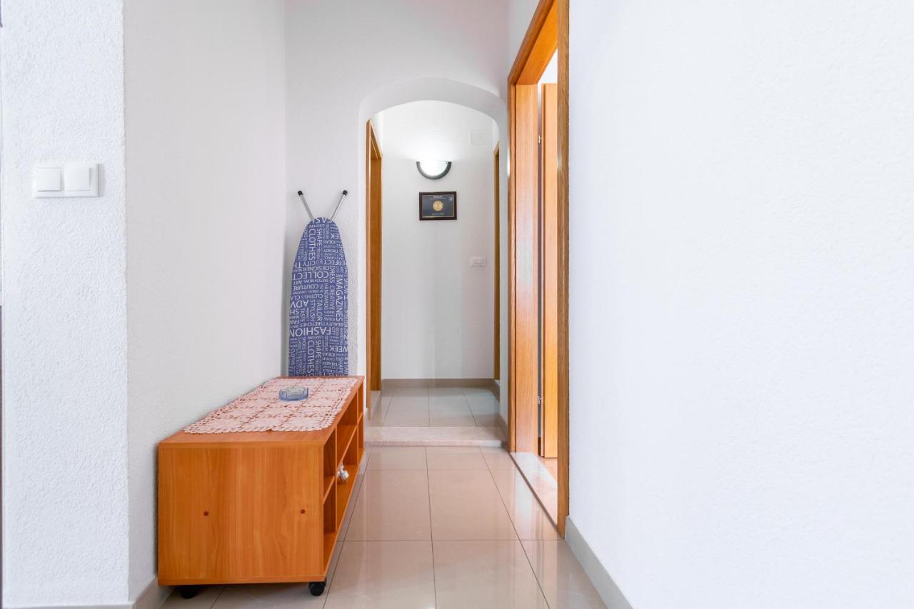 Apartment Roko Baska Voda